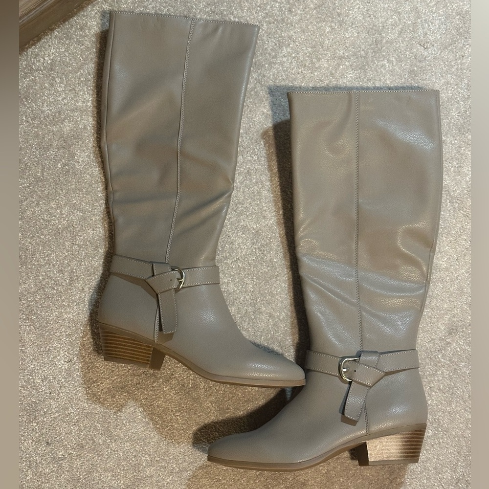 Me Too Women’s Taupe Riding Boots size 8